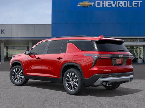 New 2026 Chevrolet Traverse LT w/ Sun and Wheel Package FWD image 3