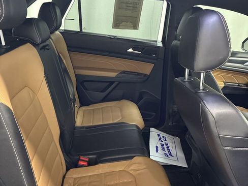 Used 2022 Volkswagen Atlas Cross Sport SEL Premium R-Line image 26