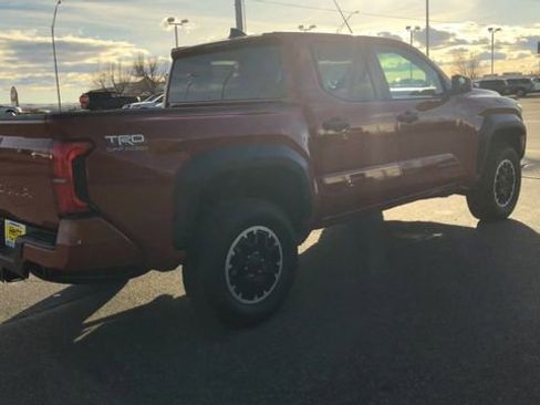 Used 2025 Toyota Tacoma TRD Off-Road image 8
