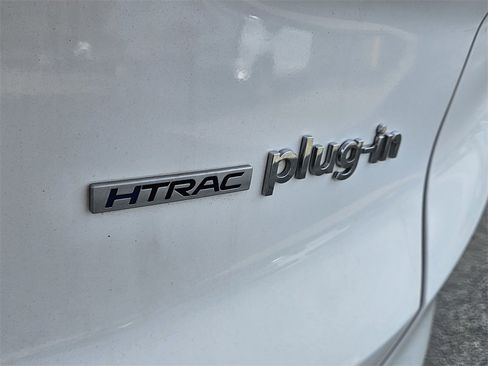 Used 2023 Hyundai Santa Fe SEL Convenience image 12