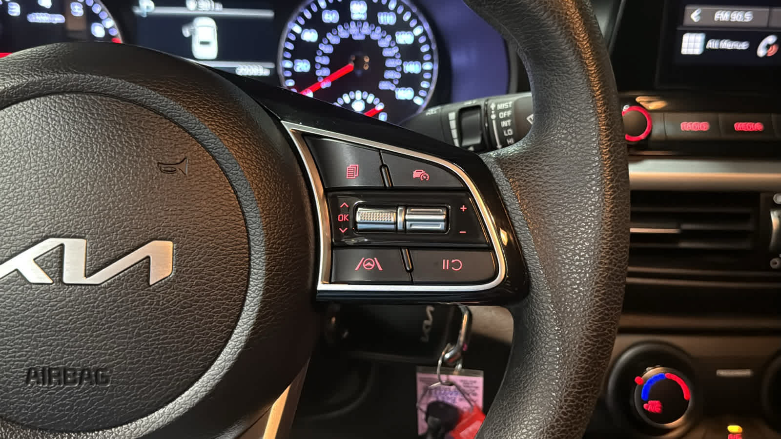 Used 2024 Kia Forte LXS FWD image 13
