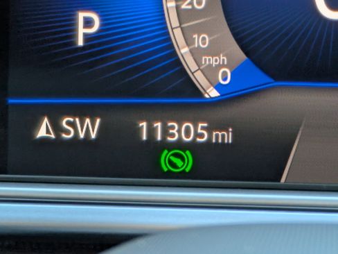 Used 2025 Volkswagen Taos SE image 21