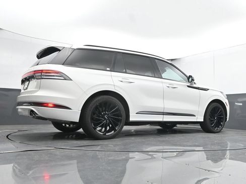 Used 2025 Lincoln Aviator Reserve w/ Luxury Package AWD/4WD image 41