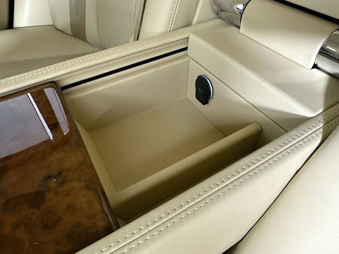 Used 2011 Bentley Mulsanne RWD image 59