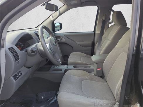 Used 2018 Nissan Frontier SV w/ Value Truck Package image 12