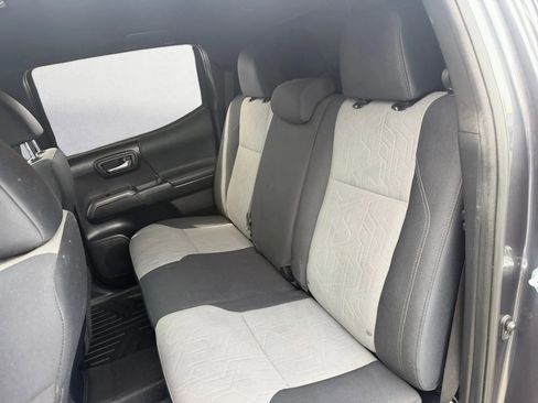 Used 2021 Toyota Tacoma TRD Off-Road w/ Technology Package image 28