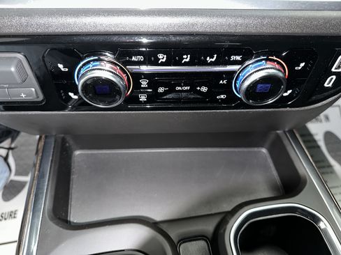 Used 2026 GMC Sierra 1500 Elevation w/ LPO, Elevation Black Package AWD/4WD image 36