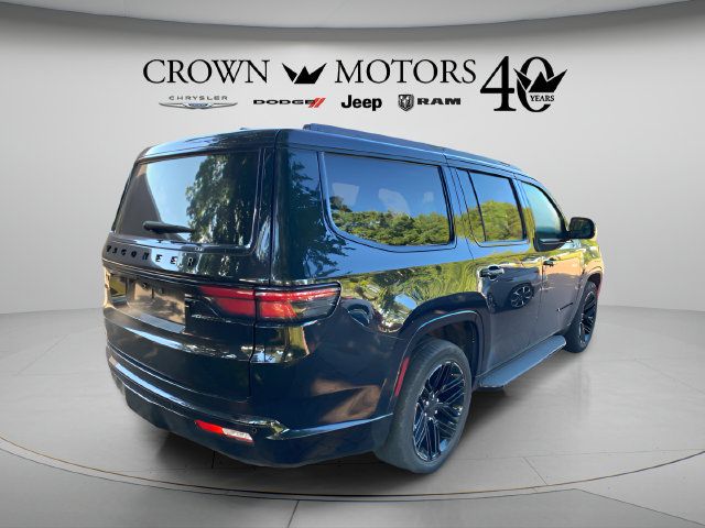Used 2023 Jeep Wagoneer Series II AWD/4WD image 11