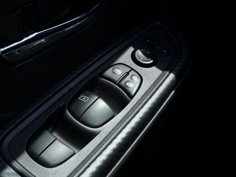 New 2025 Nissan Versa SV w/ Trunk Package image 14