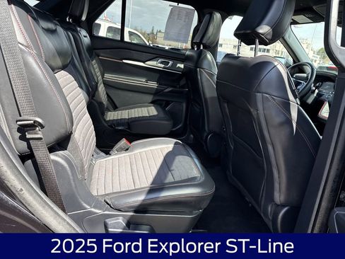 Used 2025 Ford Explorer ST-Line w/ Premium Package AWD/4WD image 14