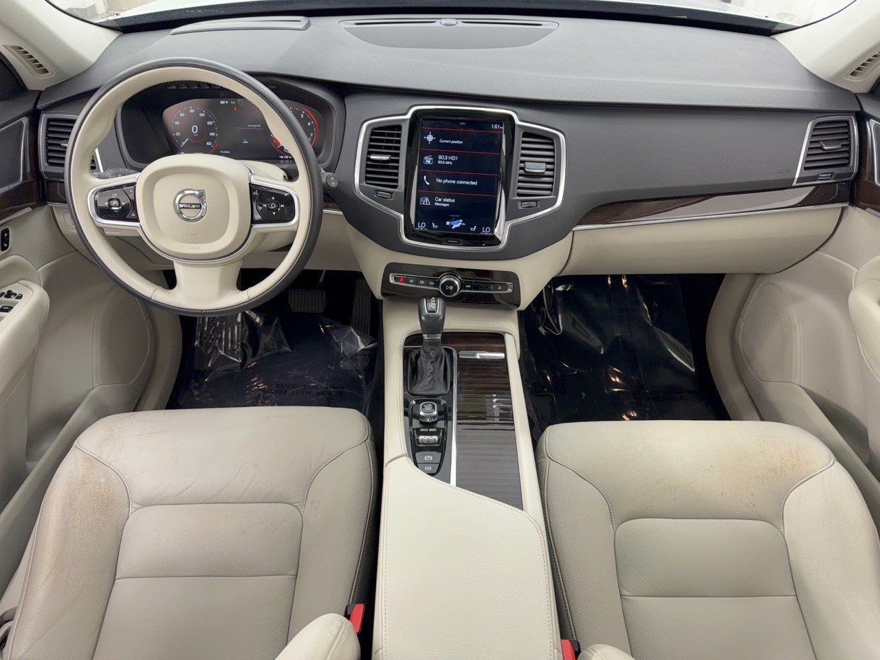Used 2019 Volvo XC90 T6 Momentum w/ Advanced Package AWD/4WD image 17