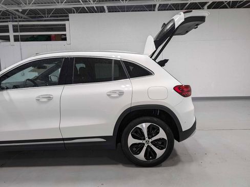 Certified 2025 Mercedes-Benz GLA 250 4MATIC image 10