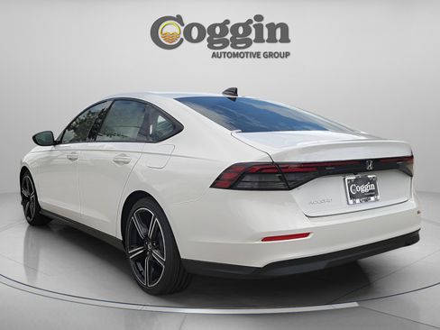 Certified 2026 Honda Accord SE image 4