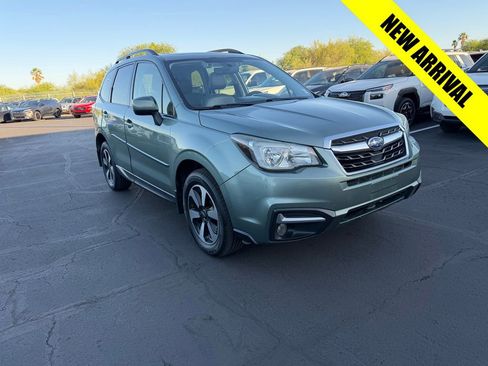 Used 2017 Subaru Forester 2.5i Premium AWD/4WD image 1