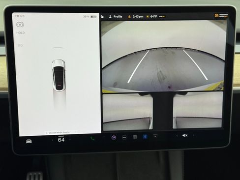 Used 2022 Tesla Model Y Performance image 31