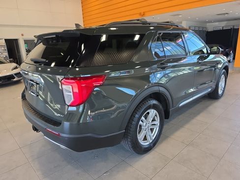 Used 2022 Ford Explorer XLT w/ Equipment Group 202A AWD/4WD image 7