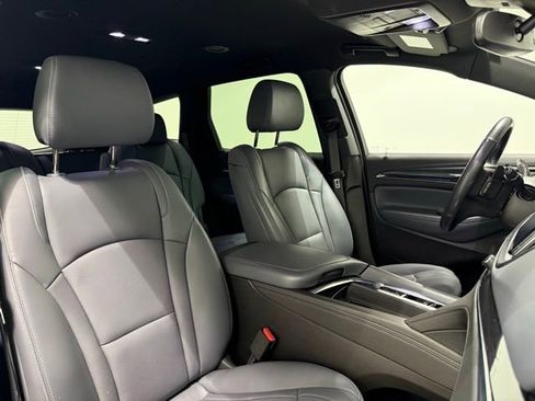 Certified 2024 Buick Enclave Essence image 31