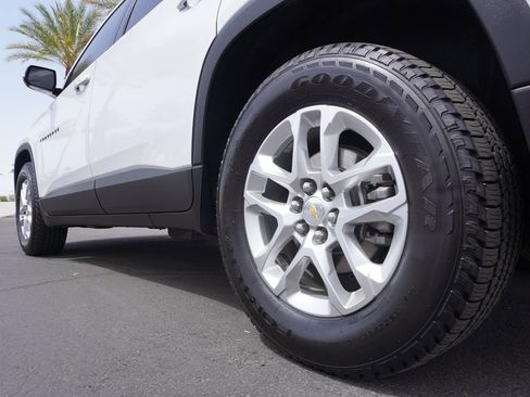 Used 2019 Chevrolet Traverse LT FWD image 6