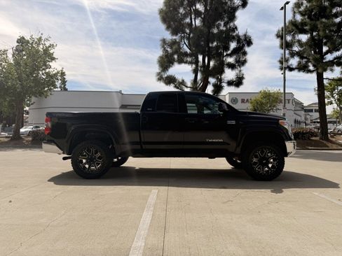 Used 2014 Toyota Tundra SR5 w/ TRD Off Road Package image 4