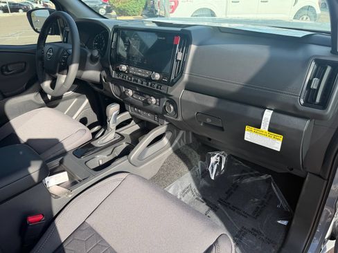 New 2026 Nissan Frontier SV w/ SV Convenience Package RWD image 12