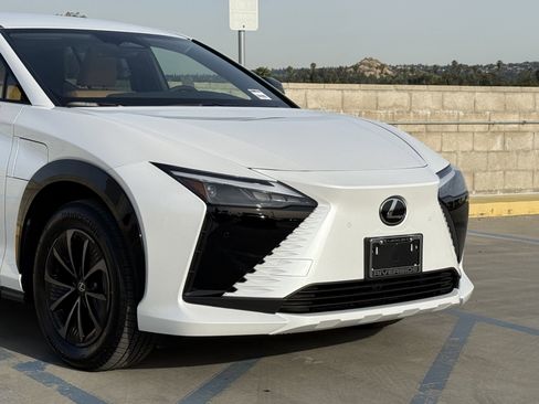 New 2026 Lexus RZ 350e RZ 350e image 3