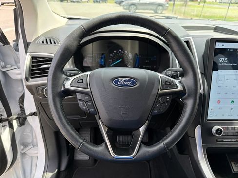 Used 2024 Ford Edge SEL AWD/4WD image 19