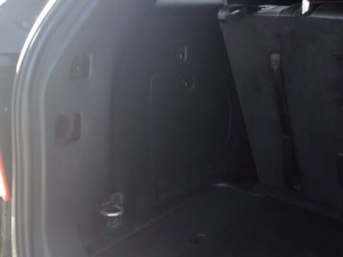 Used 2024 Ford Explorer XLT w/ Equipment Group 202A image 9