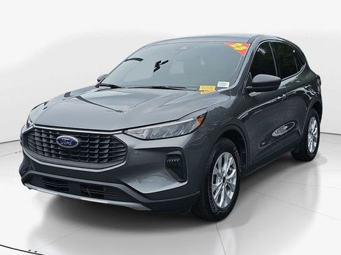 Used 2023 Ford Escape Active w/ Cold Weather Package FWD image 7