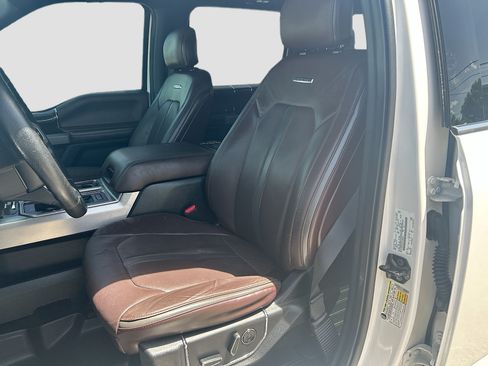 Used 2015 Ford F150 Platinum w/ Equipment Group 701A Luxury AWD/4WD image 22
