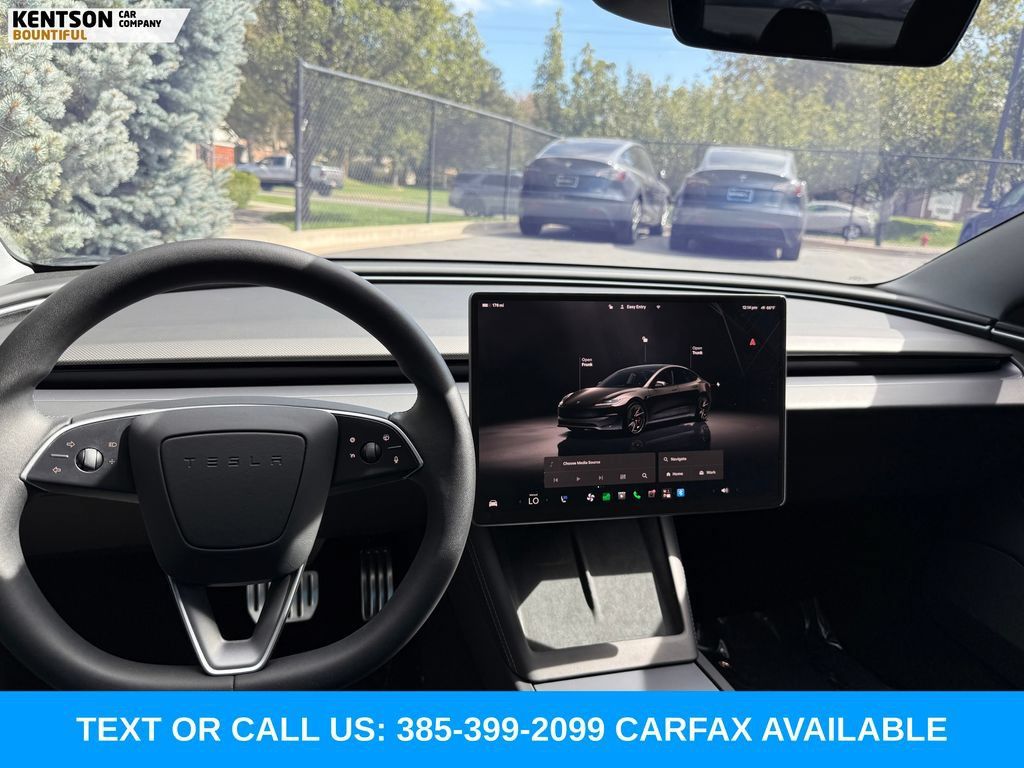 Used 2025 Tesla Model 3 Performance AWD/4WD image 18