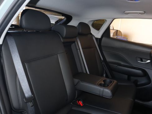 Used 2024 Hyundai Kona Limited AWD/4WD image 45