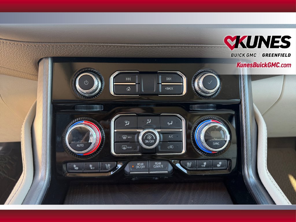 Used 2023 GMC Yukon XL Denali AWD/4WD image 27