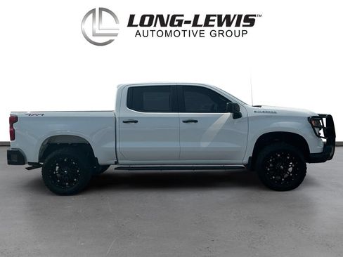 Used 2025 Chevrolet Silverado 1500 W/T w/ Trailering Package AWD/4WD image 8