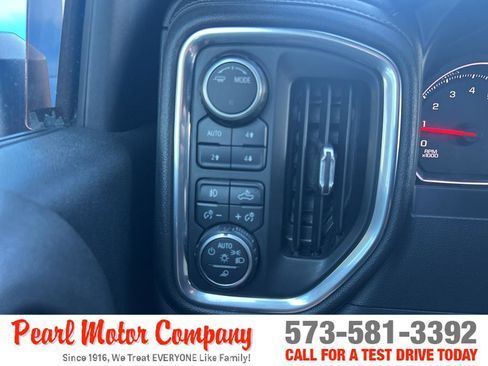 Used 2020 Chevrolet Silverado 2500 LTZ w/ LTZ Plus Package image 14