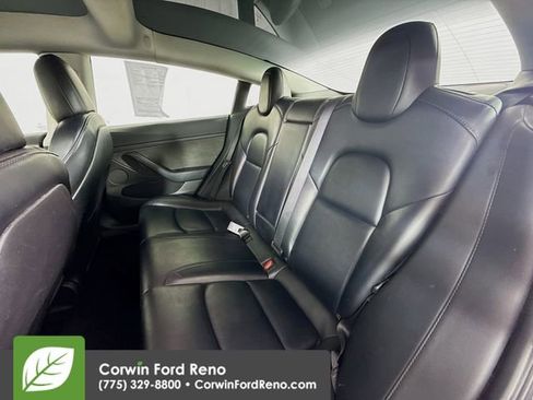 Used 2022 Tesla Model 3 Long Range AWD/4WD image 24