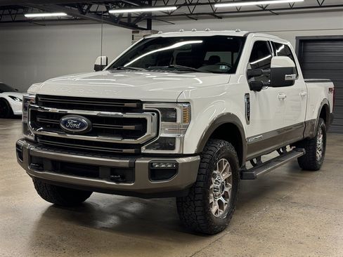 Used 2022 Ford F350 King Ranch w/ FX4 Off-Road Package AWD/4WD image 3