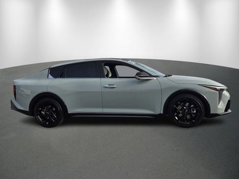 Used 2025 Kia K4 GT-Line Turbo image 8