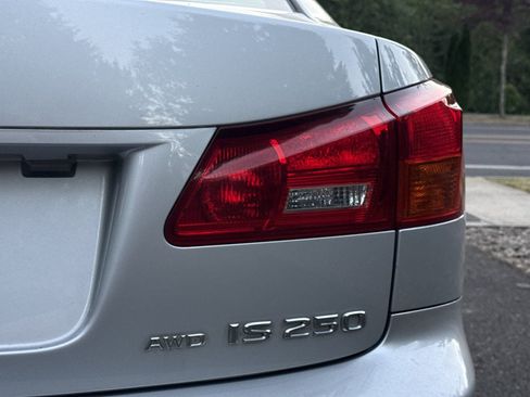 Used 2008 Lexus IS 250 AWD w/ Preferred Accessory Pkg image 29