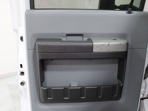 Used 2016 Ford F250 XLT w/ XLT Premium Package image 17