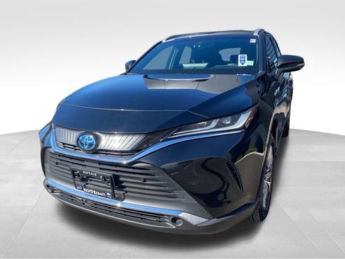 Used 2021 Toyota Venza XLE w/ Softex Package image 5