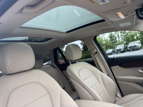 Used 2022 Mercedes-Benz GLC 300 image 39