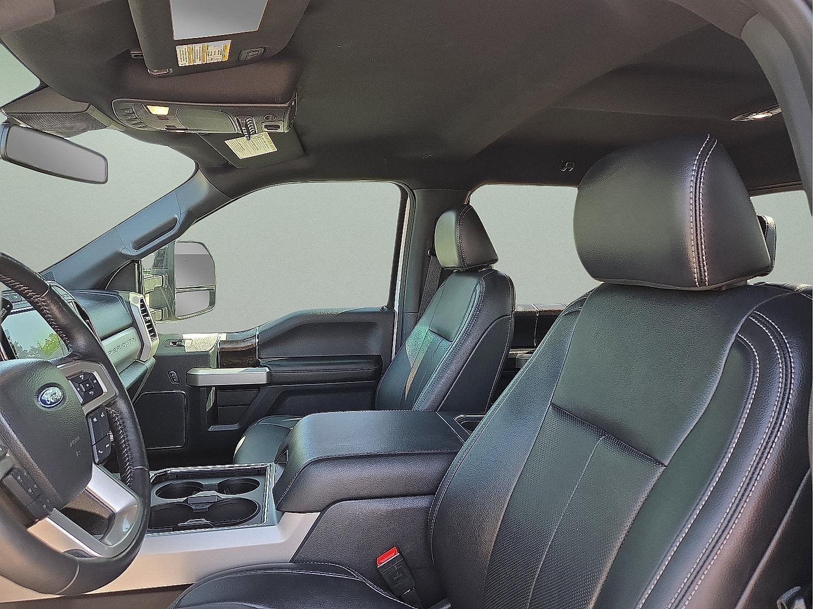 Used 2022 Ford F250 Lariat w/ Black Appearance Package AWD/4WD image 9