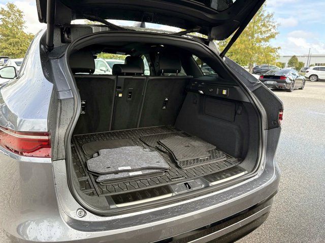 Used 2024 Jaguar F-PACE R-Dynamic S AWD/4WD image 11