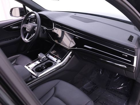 Certified 2025 Audi Q7 3.0T Premium Plus w/ Premium Plus Package AWD/4WD image 23