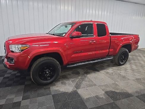 Used 2019 Toyota Tacoma SR5 image 6