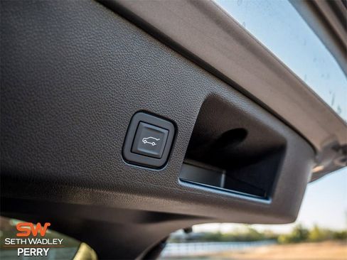 New 2025 Chevrolet Equinox EV RS w/ LPO, Illumination Package image 12