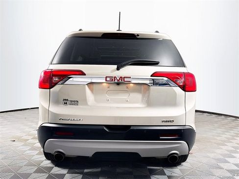 Used 2017 GMC Acadia SLT image 7