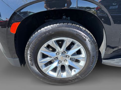Used 2023 Chevrolet Tahoe Premier AWD/4WD image 9