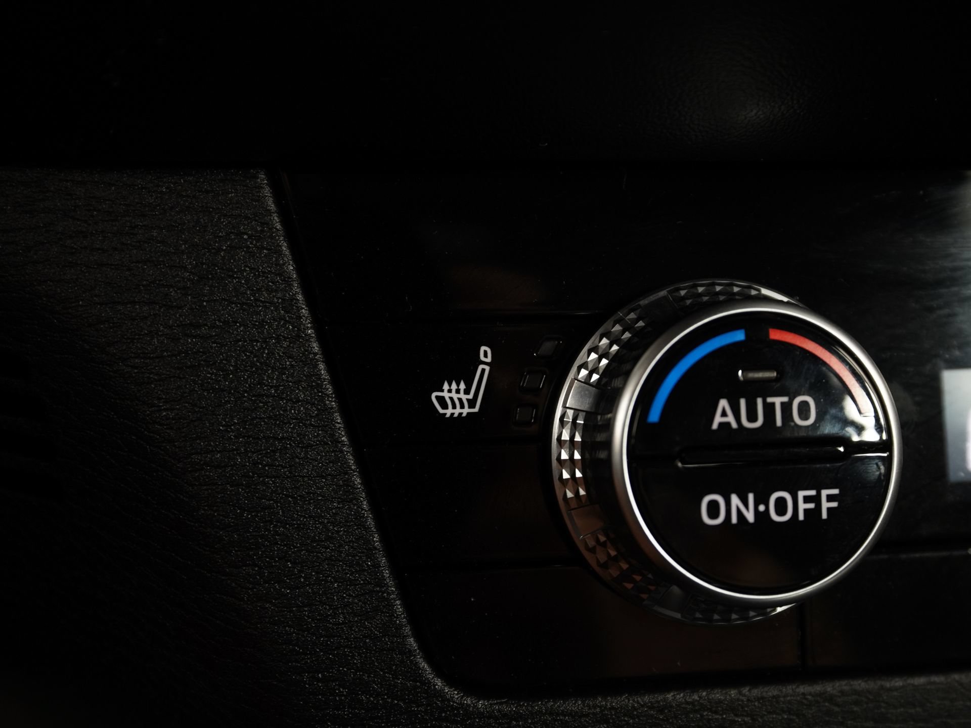 Used 2026 Mitsubishi Outlander LE AWD/4WD image 22