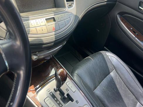 Used 2010 Hyundai Genesis 4.6 w/ Technology Pkg 5 RWD image 12